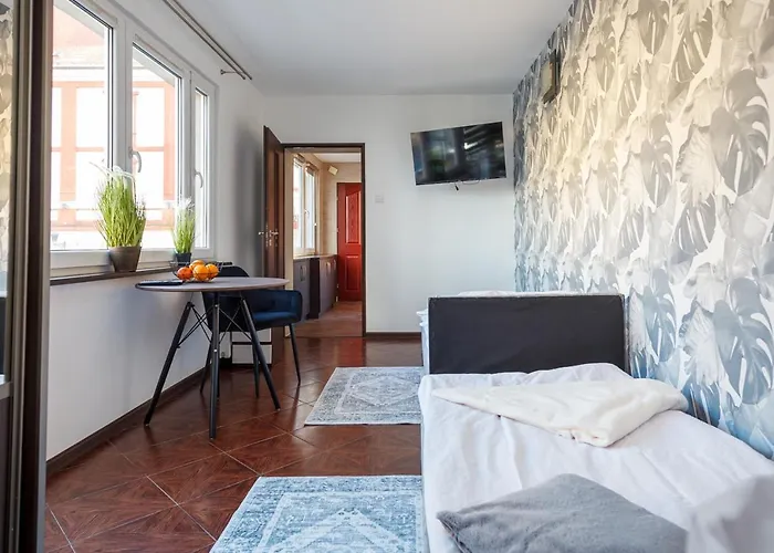 Plac Uniwersytecki 15b * ヴロツワフ